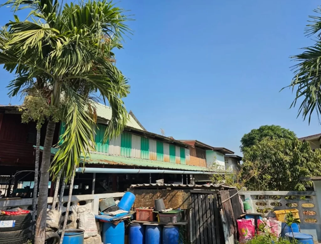 สำรวจหน้างานติดตั้งโซล่าเซลล์ บางปลาม้า สุพรรณบุรี ตรวจสอบหลังคาและพื้นที่ติดตั้งจริง